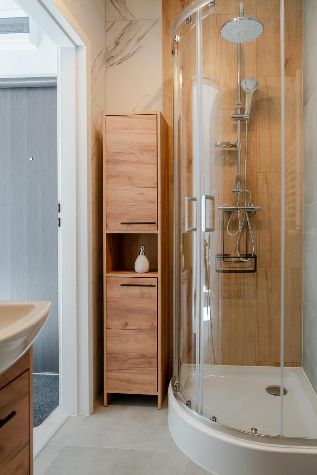Apartamenty Ok'S - Blisko Centrum W Pelni Wyposazone - By Spaceapart イェレニャ・グーラ エクステリア 写真